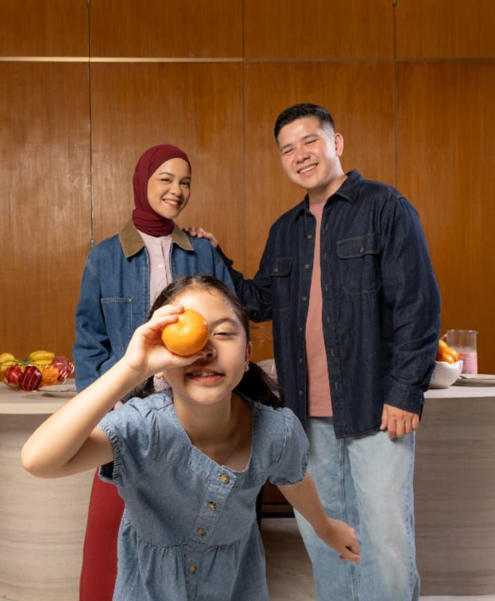 Harmoni di Hari Raya Bersama UNIQLO: Inspirasi Gaya Serasi Keluarga Selebriti Rayakan IdulFitri