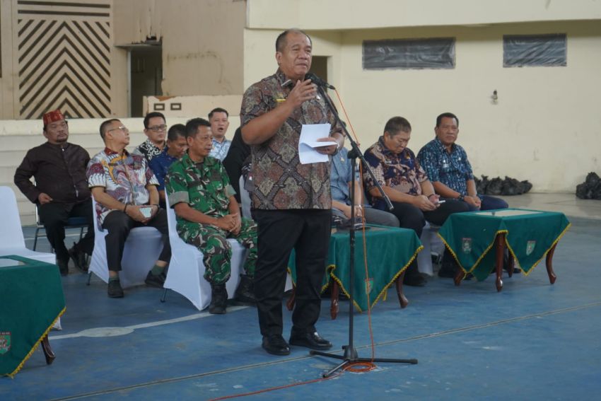 Pemkab Asahan Serahkan Bantuan Beras dan Sembako Kepada 1000 Kaum Dhuafa, Seiring HUT Ke 80 Serta Bulan Ramadhan