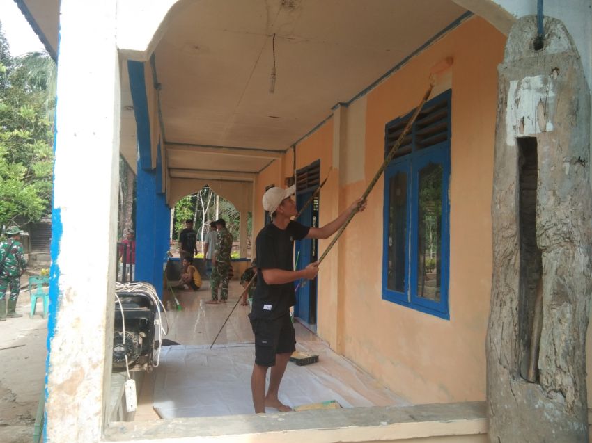 Gema Pengabdian di Tanah Sangkunur: Saat Tangan Satgas TMMD Ke-127 Kodim 0212/Tapsel dan Hati Rakyat Bersatu Memperelok Rumah Sang Pencipta