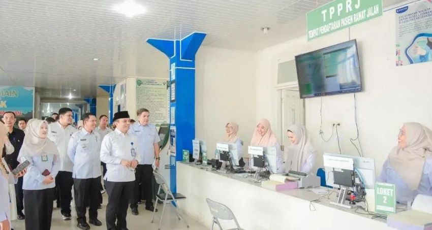 Hari Pertama Kerja Usai Lebaran, Wali Kota Padangsidimpuan Letnan Dalimunthe Cek Disiplin ASN dan Pelayanan Publik