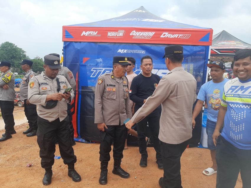 PMII PALUTA Cup I 2026 Diserbu Penonton, Polisi Lakukan Pengamanan Berlapis di Padang Bolak