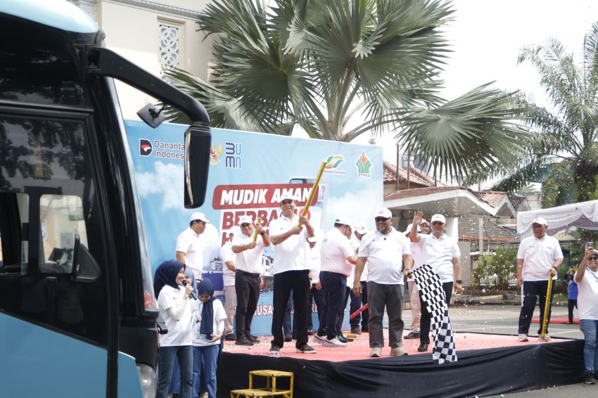 PTPN IV Regional 2 Lepas 226 Peserta Program Mudik Gratis BUMN 2026