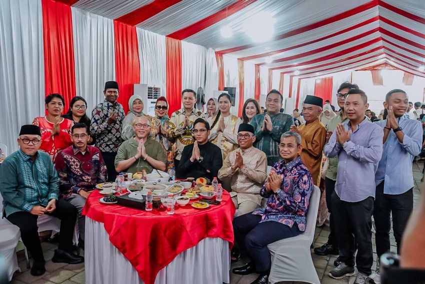 Zakiyuddin Harahap Sambut Hangat Tamu Halalbihalal, Pererat Silaturahmi di Kota Medan