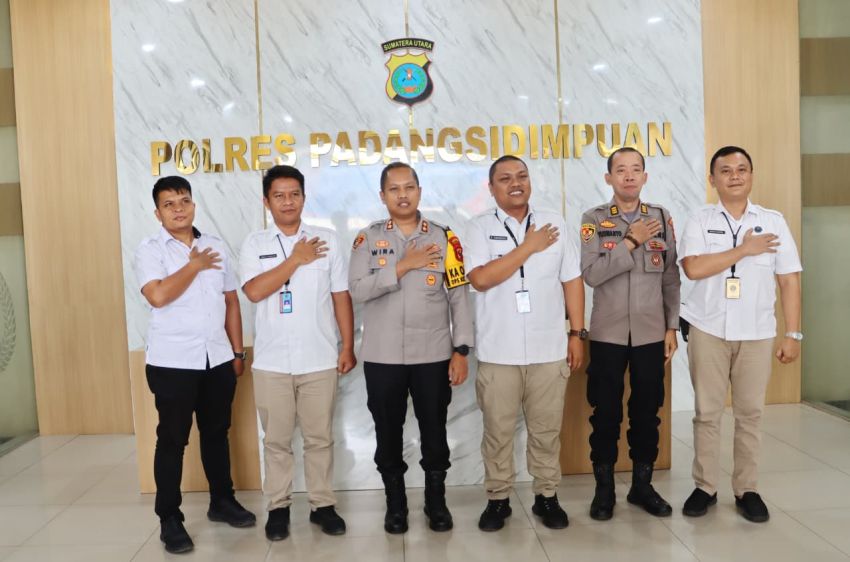 Silaturahmi Strategis! Kapolres Padangsidimpuan AKBP Dr. Wira Prayatna dan BNNK Tapsel Kompak Lawan Narkotika