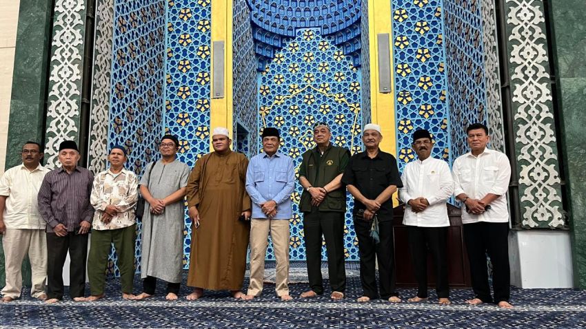 Kenaziran Masjid Agung Medan Kolaborasi dengan Rumah Makan Garuda, Siapkan Ribuan Nasi Kotak untuk Jamaah Iktikaf