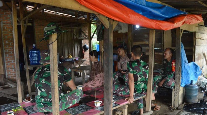 Secangkir Kopi dan Ketulusan, Kala Satgas TMMD ke-127 Kodim 0212/Tapsel Merajut Persaudaraan di Angkola Sangkunur