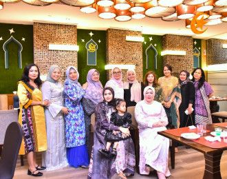 Momentum Kebersamaan Ramadan, Ikatan Keluarga DPRD Kota Medan Gelar Bukber dan Pelepasan Ketua DWP