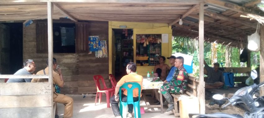 Komsos TMMD 127 Kodim 0212/Tapsel: Sertu Berkat Zebua Serap Aspirasi Warga Desa Batu Rosak Lewat Dialog Hangat
