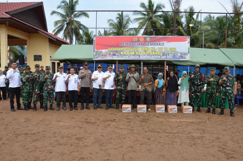 Sebulan Berjuang Bersama Rakyat, Warga Angkola Sangkunur Sambut Penutupan TMMD ke-127 Kodim 0212/TS dengan Rasa Syukur