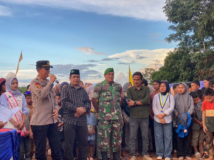 Polres Tapsel Hadir Di Motocross PMII Paluta Cup I 2026 t, Warga Merasa Aman dan Terlindungi