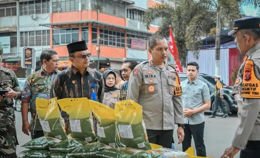 Gerakan Pangan Murah Polri Digelar di Padangsidimpuan, Wali Kota dan Kapolres Pantau Penjualan Beras SPHP