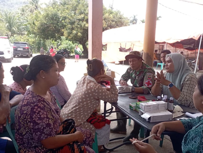 Sentuhan Kepedulian di Batu Rosak: Satgas TMMD ke-127 Kodim 0212/Tapsel Gelar Pelayanan KB Gratis untuk Para Ibu