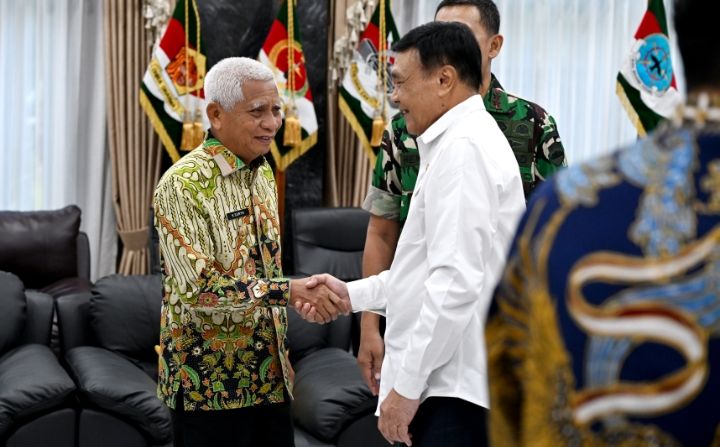 Wagub Sumut Surya Tegaskan Komitmen Jaga Stabilitas Daerah di Hadapan Menko Polkam