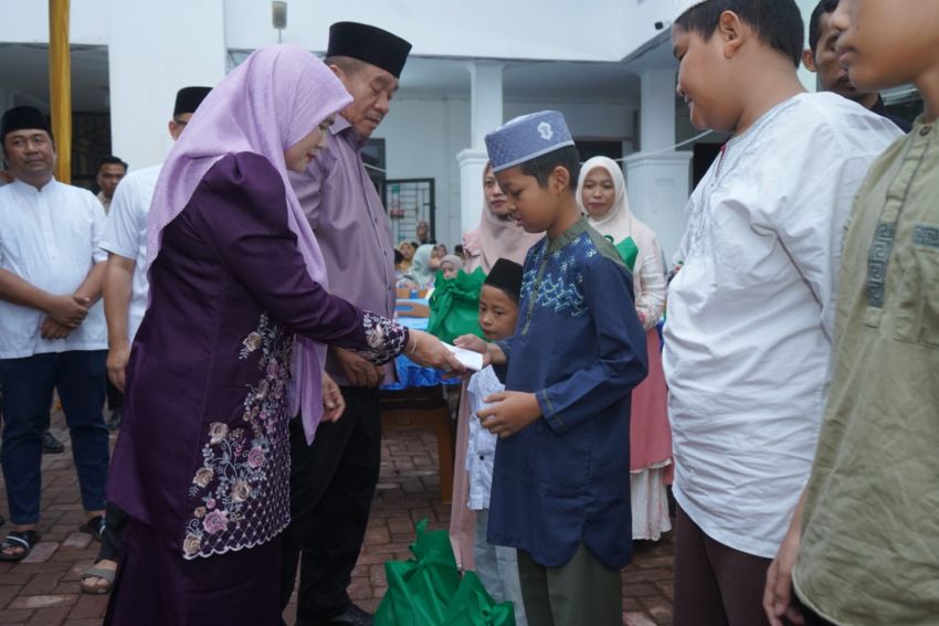 Bupati Didampingi Wakil Bupati Asahan Hadiri Santunan Anak Yatim dan Buka Puasa Bersama Dinas Kesehatan