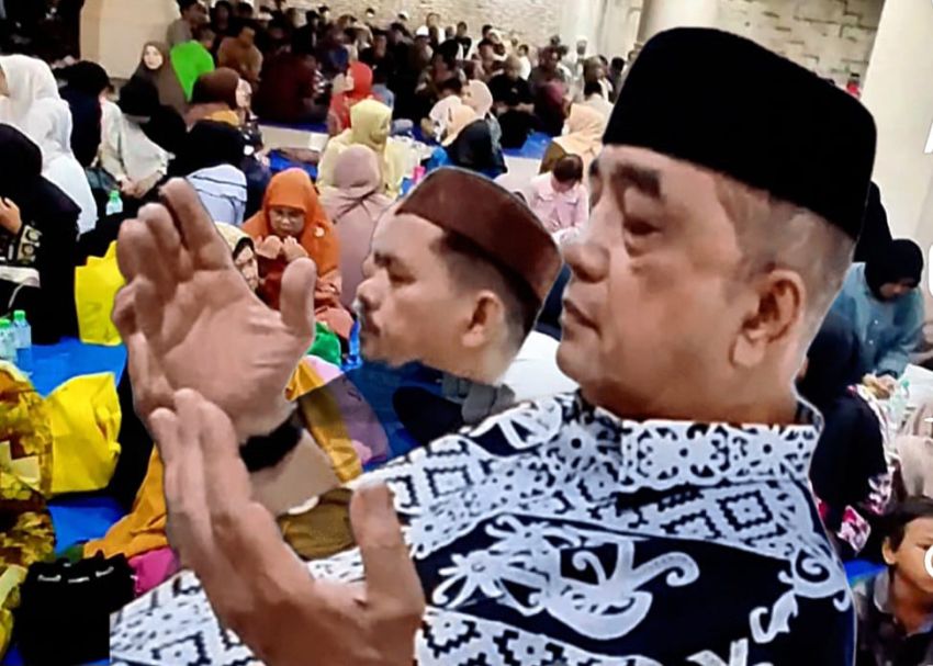 *Yuslin Siregar Sudah 22 Hari Tanpa Putus Ajak Imam dan Jamaah Doakan Donatur*