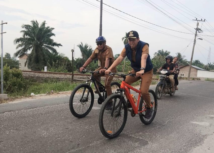 Ikuti Atensi Bupati Sergai, Camat Tanjung Beringin Pilih Bersepeda ke Kantor: Hemat Energi dan Sehat
