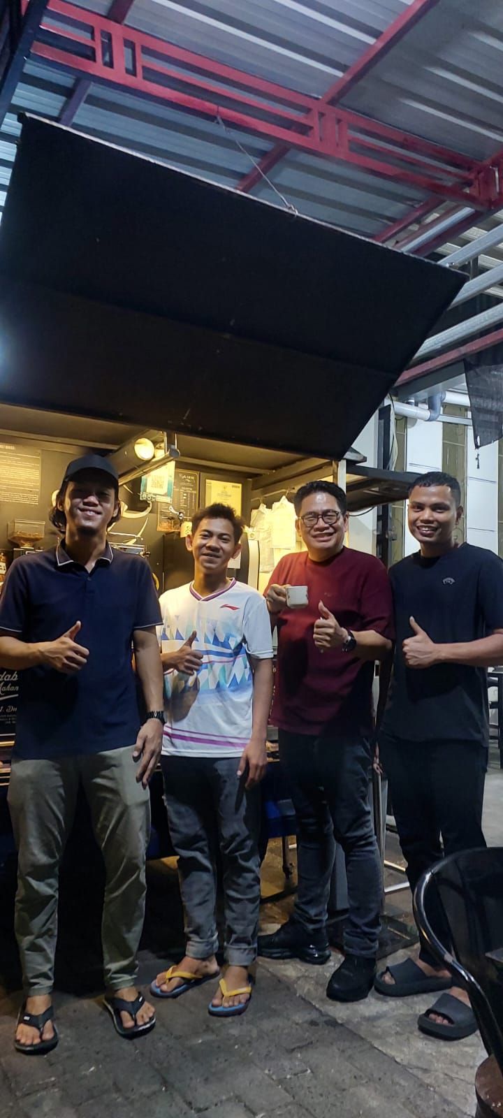 Ngopi di Jalan Mesjid Aljihad Medan: Kopi Gayo, Cerita Hangat, dan Tempat Nongkrong Favorit