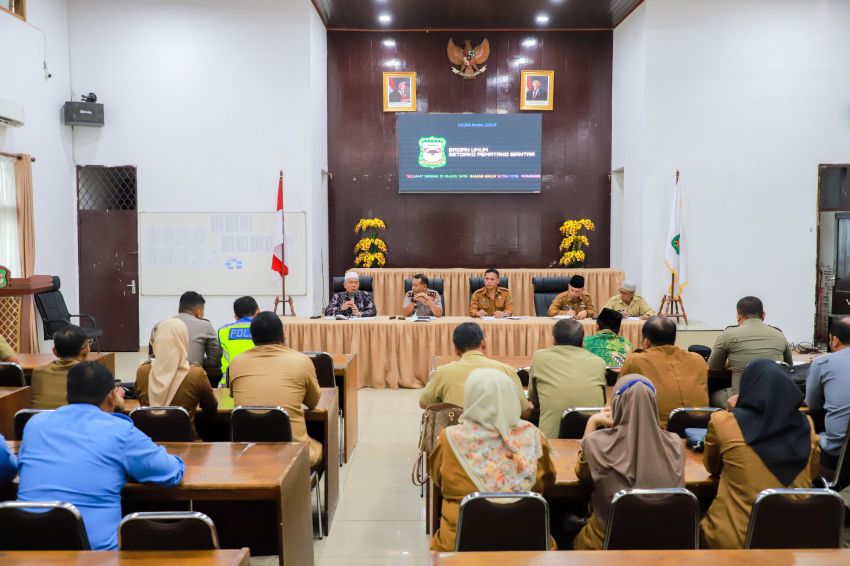 Wali Kota di Wakili Sekda memimpin Rapat Persiapan Kegiatan Malam Takbir Keliling, Sholat Idul Fitri, dan Pelaksanaan MTQN Tingkat Kecamatan