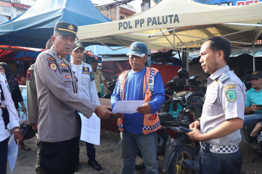 Cegah Kemacetan di Pasar Gunungtua, Polisi dan Dishub Terapkan Pembatasan Kendaraan