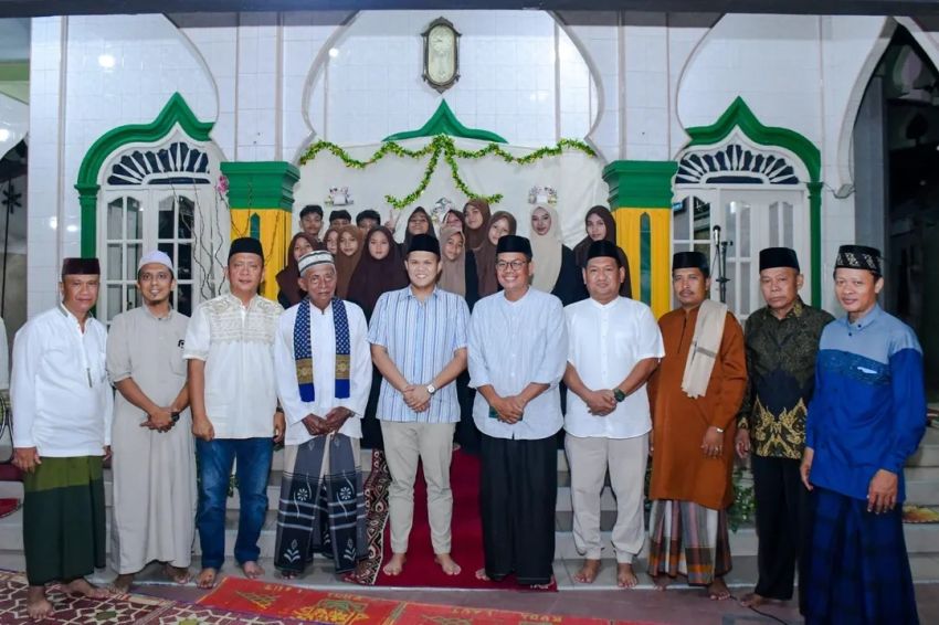 Peringatan Nuzulul Quran di Sei Rampah, Wabup Adlin Ajak Masyarakat Semakin Mencintai Al-Qur&rsquo;an