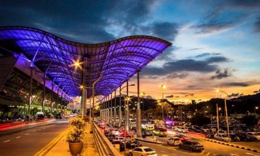 Penumpang AirAsia Terlantar Puluhan Jam di Bandara Penang, Jadwal Penerbangan Tak Jelas