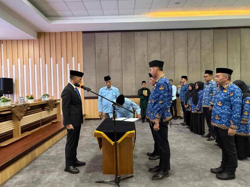 Sekdakab Solok, Medison Lantik Dua Pejabat JPT Pratama dan 11 Fungsional Dilantik di Lingkup Pemkab