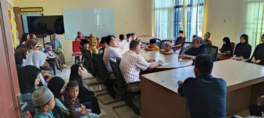 Menguatkan nilai kemanusiaan, Sat Narkoba Polresta Deli Serdang Berikan Santunan kepada Anak Yatim Piatu