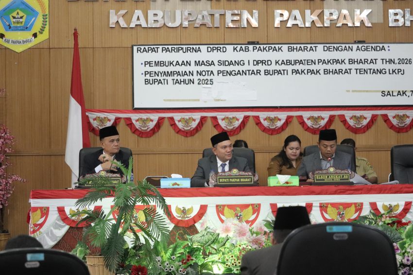 Sidang Paripurna DPRD, Bupati Pakpak Bharat Sampaikan Nota Pengantar LKPJ Tahun 2025