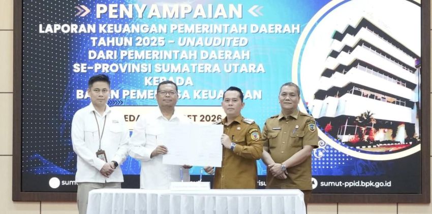 Bupati Padang Lawas Serahkan LKPD 2025 ke BPK, Tegaskan Komitmen Transparansi Keuangan