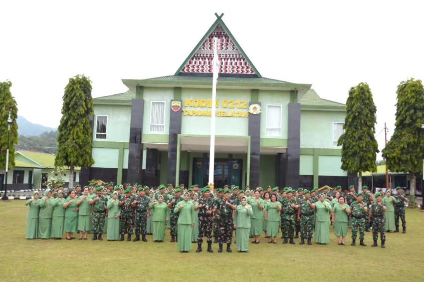 Bangga dan Haru! Prajurit Kodim 0212/Tapsel Naik Pangkat dan Purna Tugas, Ini Pesan Dandim Letkol Inf Dedi Harnoto