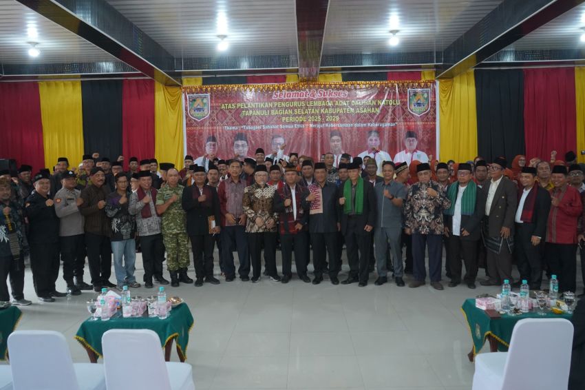 Pelantikan Pengurus Lembaga Adat DALIHAN NATOLU TABAGSEL Kabupaten Asahan, Semangat Baru Jaga Budaya Dan Dukung Pembangunan
