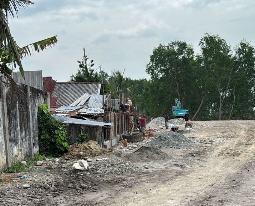 Pengerjaan Bangunan Tembok Milik PT SBP Dipertanyakan, PKN Medan Marelan Minta Usut Izin PBG