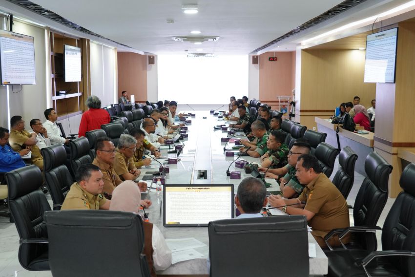 Bupati Pakpak Bharat Bersama Bupati Dairi Hadiri Rapat Koordinasi Tentang Tapal Batas