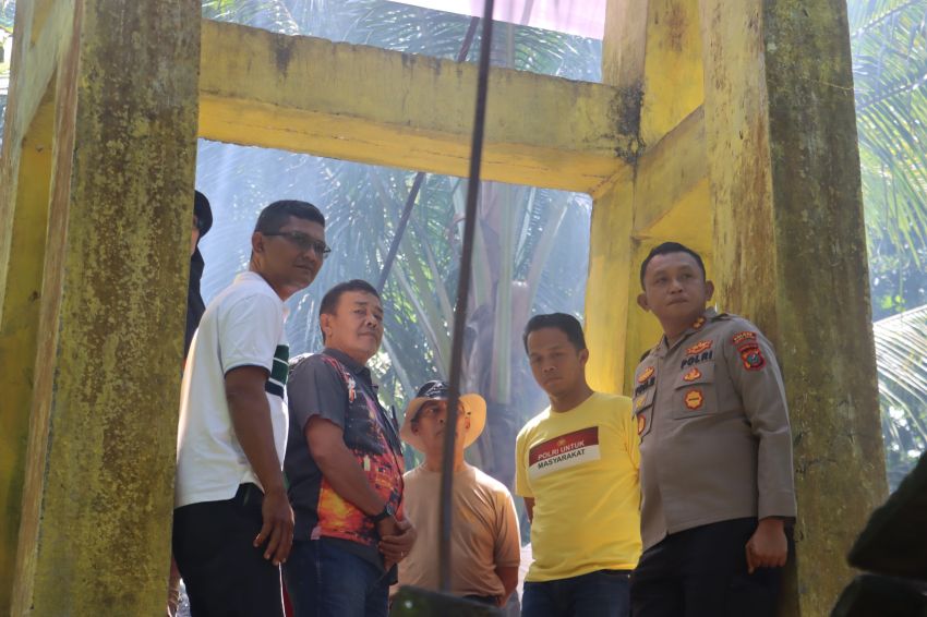 Polri Hadir untuk Rakyat, Kapolres Yon Edi Winara Pimpin Perbaikan Jembatan Gantung Merah Putih di Tapsel