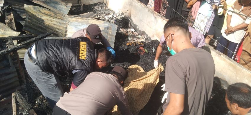 Korsleting Listrik Diduga Jadi Pemicu, Kebakaran Dini Hari Tewaskan Lansia di Padang Lawas Utara