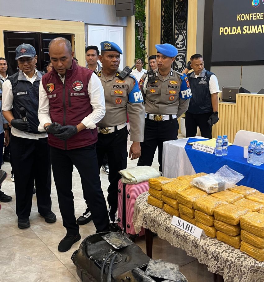 Terbongkar! Sabu 22 Kg Jaringan Malaysia&ndash;Aceh Disamarkan dalam Tangki Mobil, Kurir Ditangkap di Parkiran Mal Medan