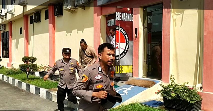 Kesiapsiagaan Ditingkatkan, Polresta Deli Serdang Gelar Sispam Mako
