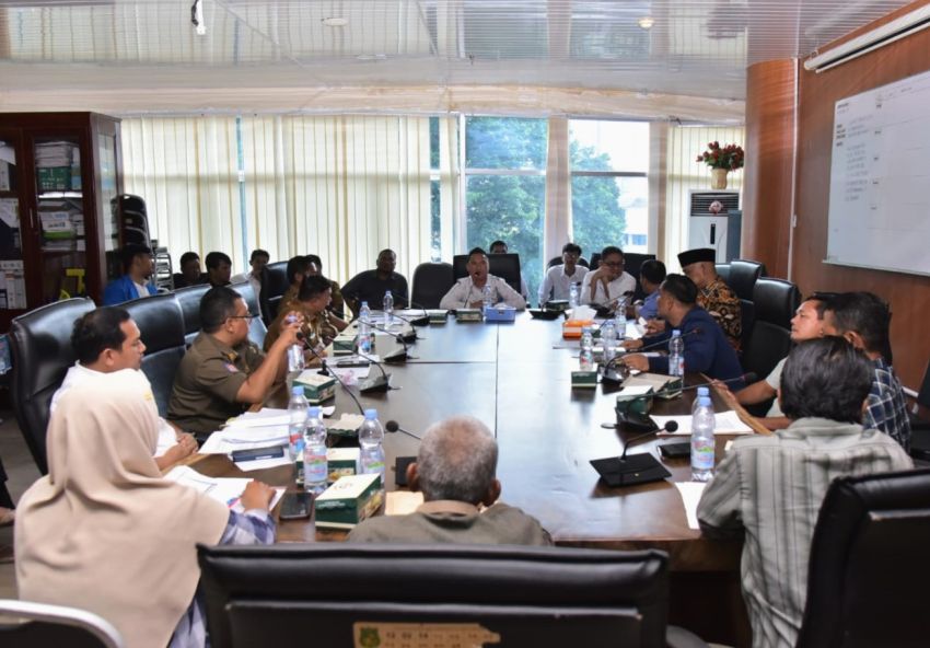 Komisi 1 DPRD Medan Mediasi Warga Terkait Penutupan Akses Jalan di Pasar IV Barat