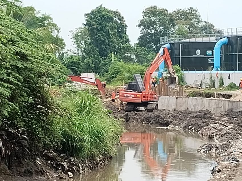 Terkuak! Dugaan Solar Subsidi Dipakai Excavator Proyek Sungai Badera, BBWS Sumatera II Jadi Sorotan