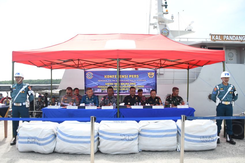 KM Karimah Bawa 400 Ballpress Ilegal, Dugaan Jaringan Penyelundupan di Perairan Sumut Kembali Muncul