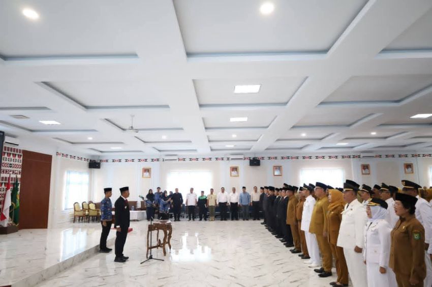 Bupati Madina Lantik 166 Pejabat, Saipullah Nasution: Jabatan Bukan Hadiah, Tapi Amanah untuk Rakyat