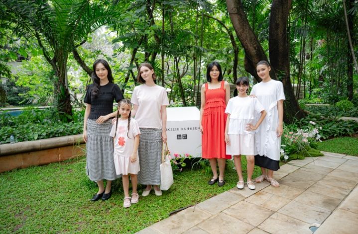Sheila Dara dan Fita Anggriani Bicara Persahabatan, Fashion, dan Menjadi Perempuan di Peluncuran Kolaborasi Perdana UNIQLO dan Cecilie Bahnsen