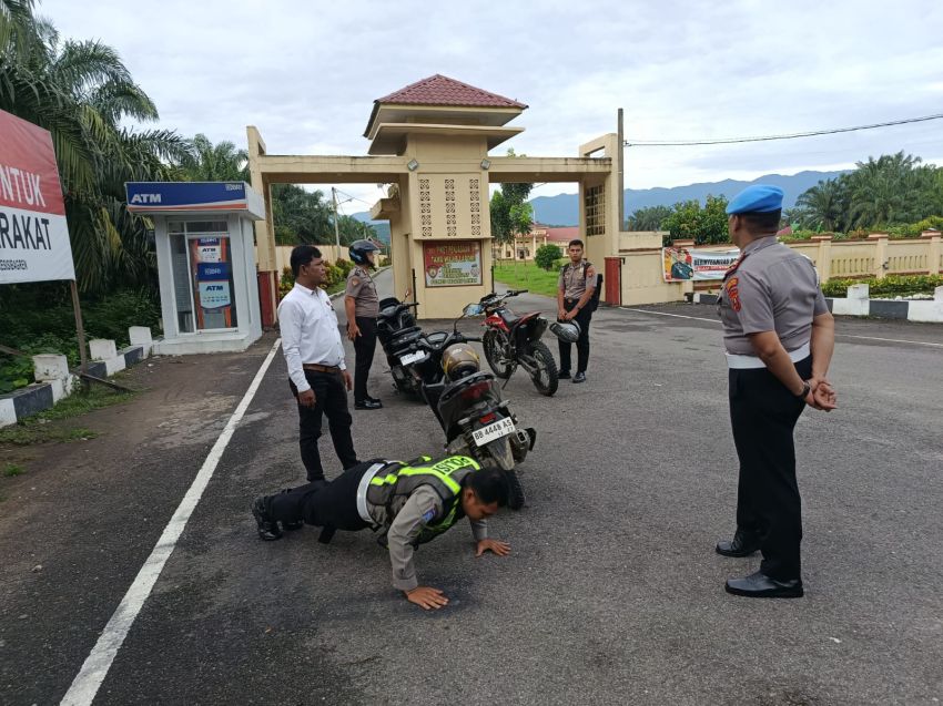 Disiplin Diuji! Sipropam Polres Padang Lawas Gelar Razia Internal Pagi Hari