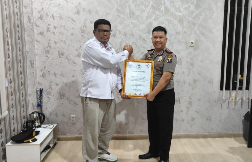 KOMNAS PA Pusat Berikan Penghargaan kepada Polsek Pantai Labu atas Kepedulian dan Perlindungan terhadap Anak serta Guru Tahfiz Qur&rsquo;an