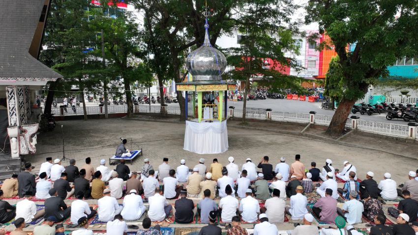 Pemko Pematangsiantar menggelar Sholat Idul Adha 1447 H di Lapangan Adam Malik