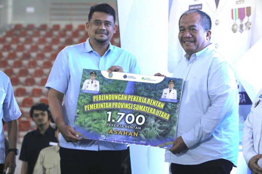 May Day 2026, Bupati Asahan Terima 1.700 Kartu BPJS Ketenagakerjaan