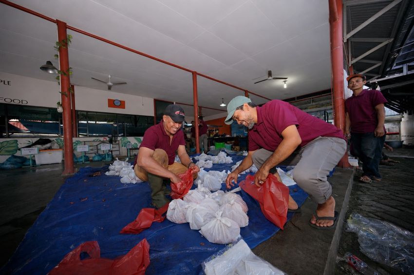 Semangat Berbagi Idul Adha, PLN UID Sumatera Utara Salurkan Daging Kurban 38 Ekor Sapi dan 10 Ekor Kambing