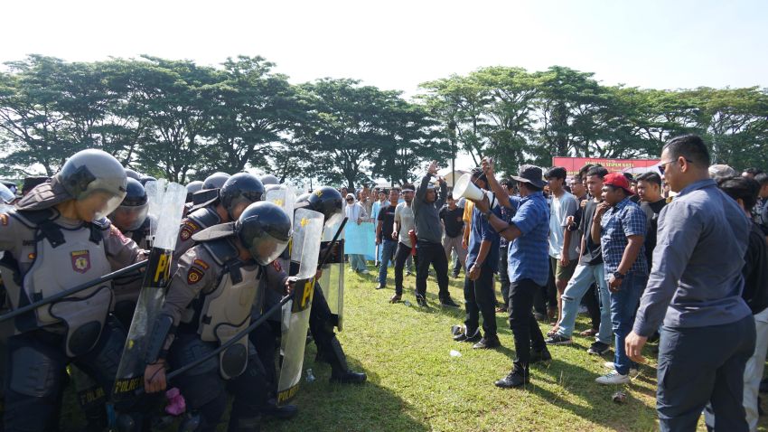 Antisipasi Unjuk Rasa Ricuh, Kapolres Padangsidimpuan AKBP Wira Prayatna Pimpin Simulasi Sispamkota, Pengamanan Kota Diperkuat