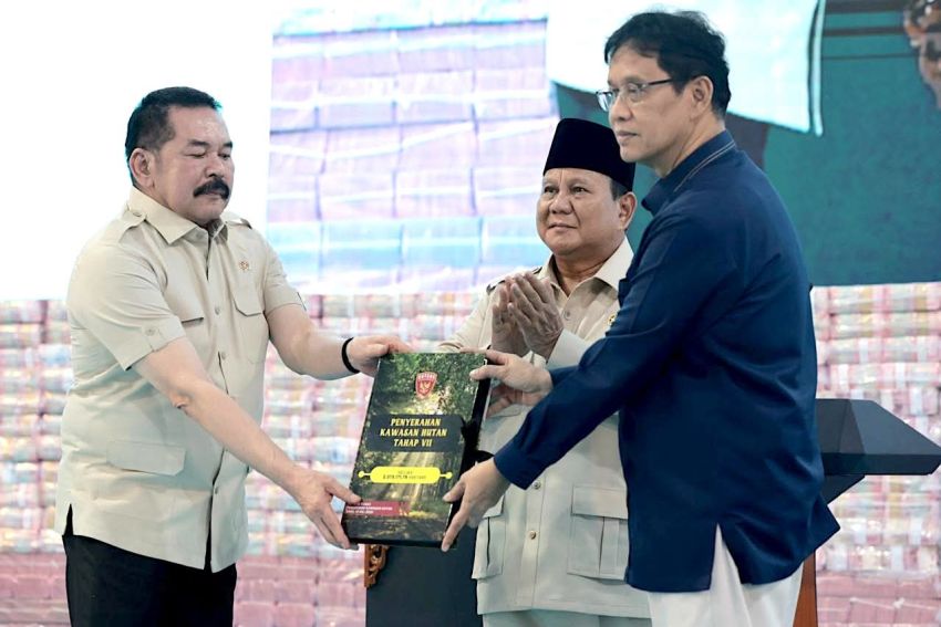 Prabowo: Rp10 Triliun Denda dan 2,3 Juta Hektare Lahan Hutan Diserahkan ke Negara