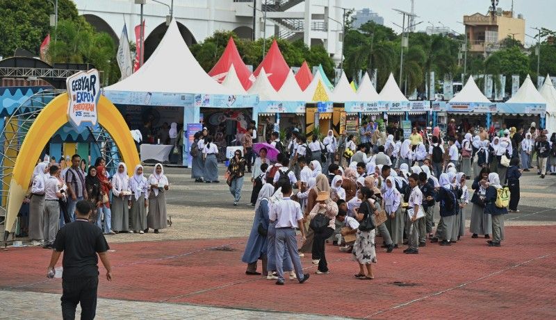 Hari Kedua Gebyar Pendidikan Sumut 2026 Membludak, UMKM Diserbu Ribuan Pengunjung